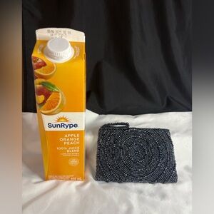 Beaded zippered coins/cards purse/wallet.